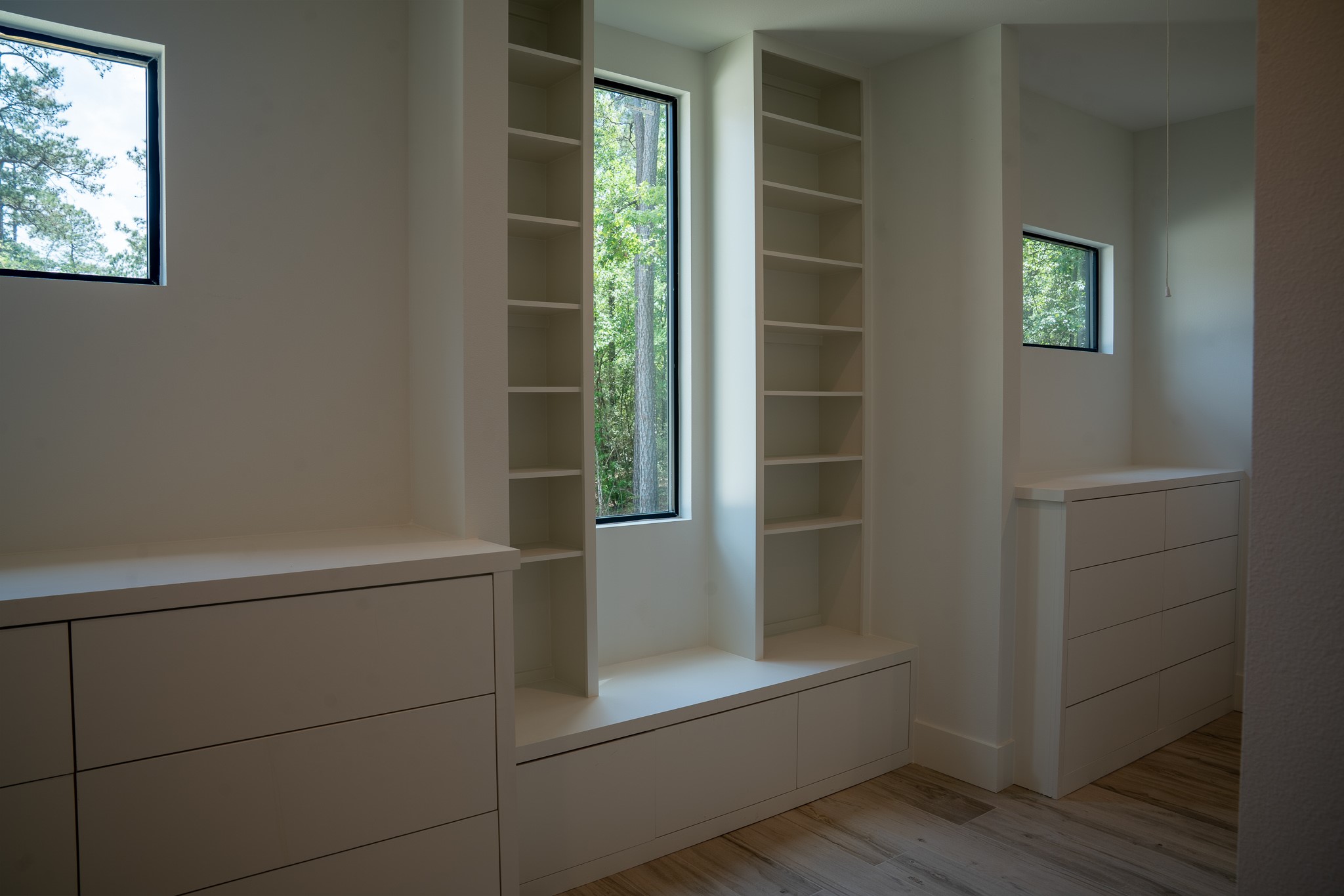 343 Sundog Road Huntsville, TX 77340 - Photo 25 of 37 Primary closet