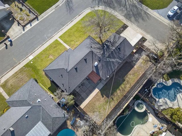 $725,000 | 2546 El Vita Way, Carmichael, CA 95608