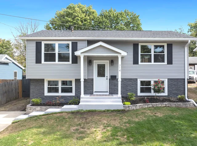 $210,000 | 714 Madison Avenue, Dixon, IL 61021