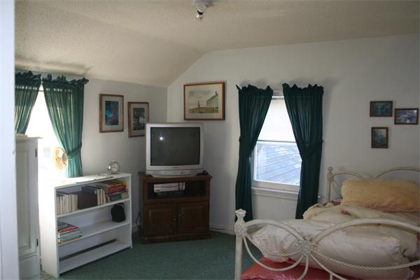 171 Porter Road East Longmeadow, MA 01028 - Photo 8 of 19 Gallery Image 8