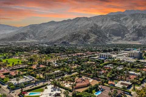 $2,400,000 | 696 East Vereda Sur, Palm Springs, CA 92262