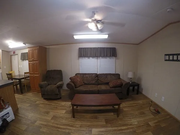 $2,485 | 1915 Melodie Lane, Colorado City, TX 79512
