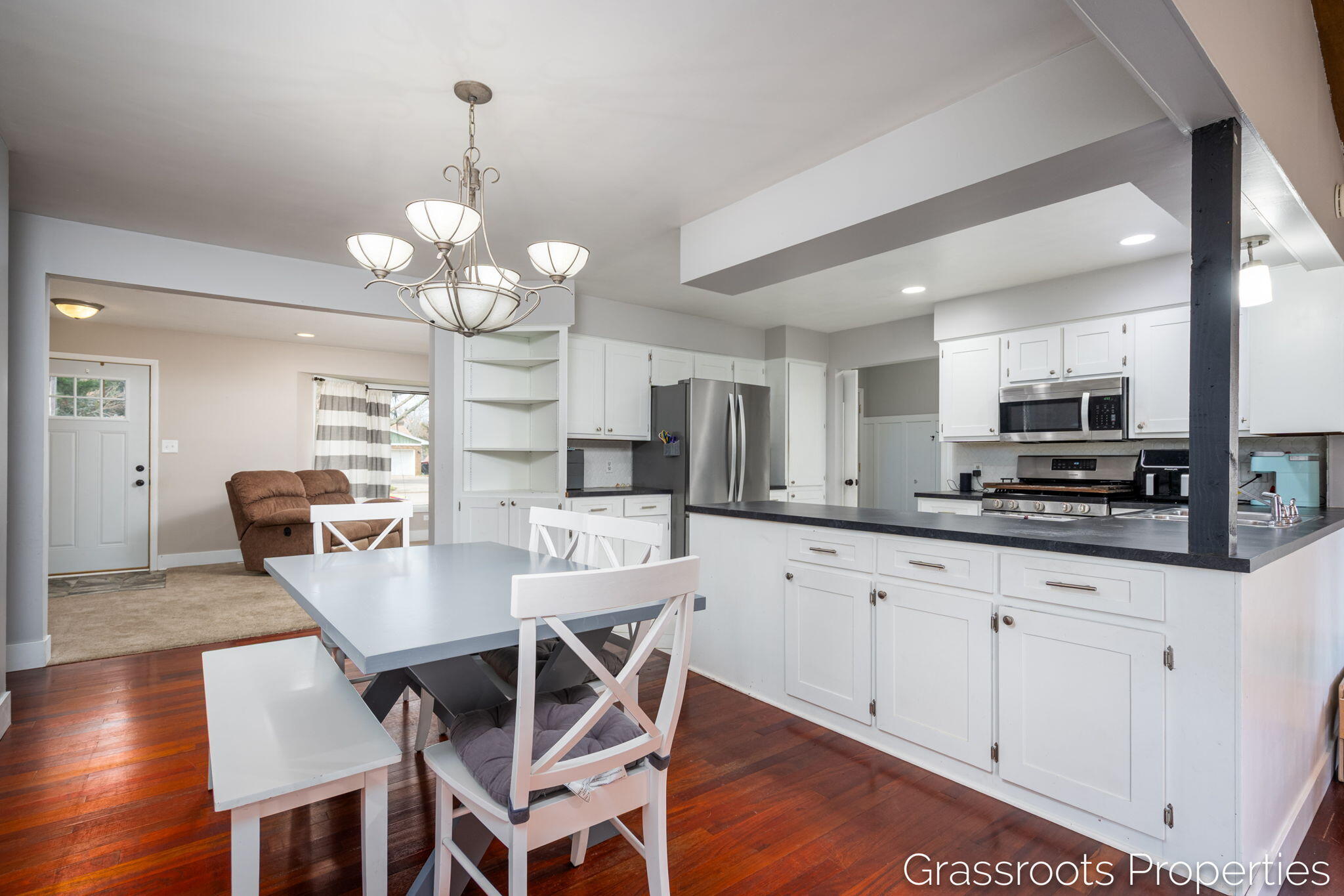 7700 Ridgewood Drive Jenison, MI 49428 - Photo 12 of 29 14-web-or-mls-7700 Ridgewood-14