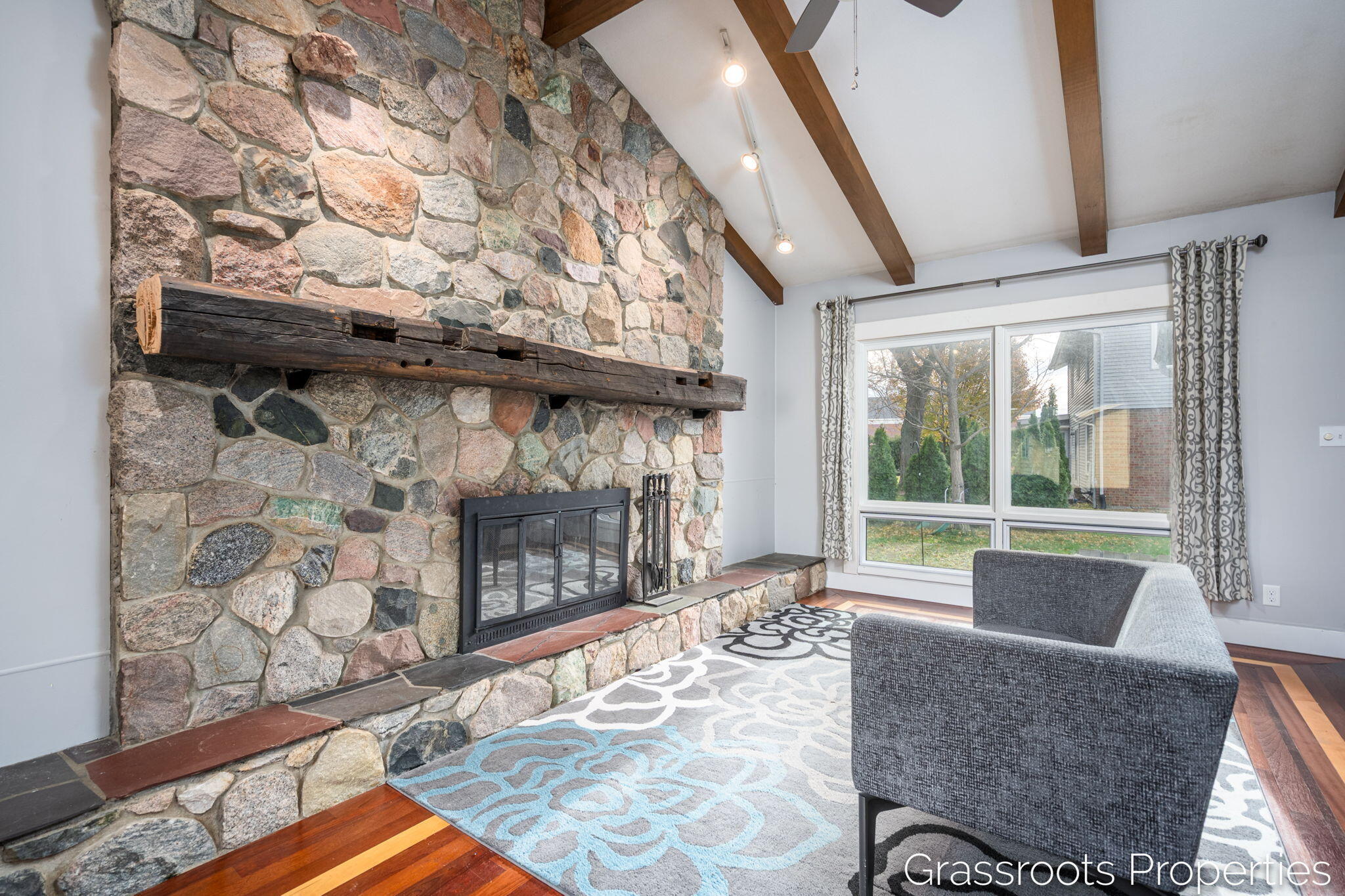 7700 Ridgewood Drive Jenison, MI 49428 - Photo 14 of 29 16-web-or-mls-7700 Ridgewood-16