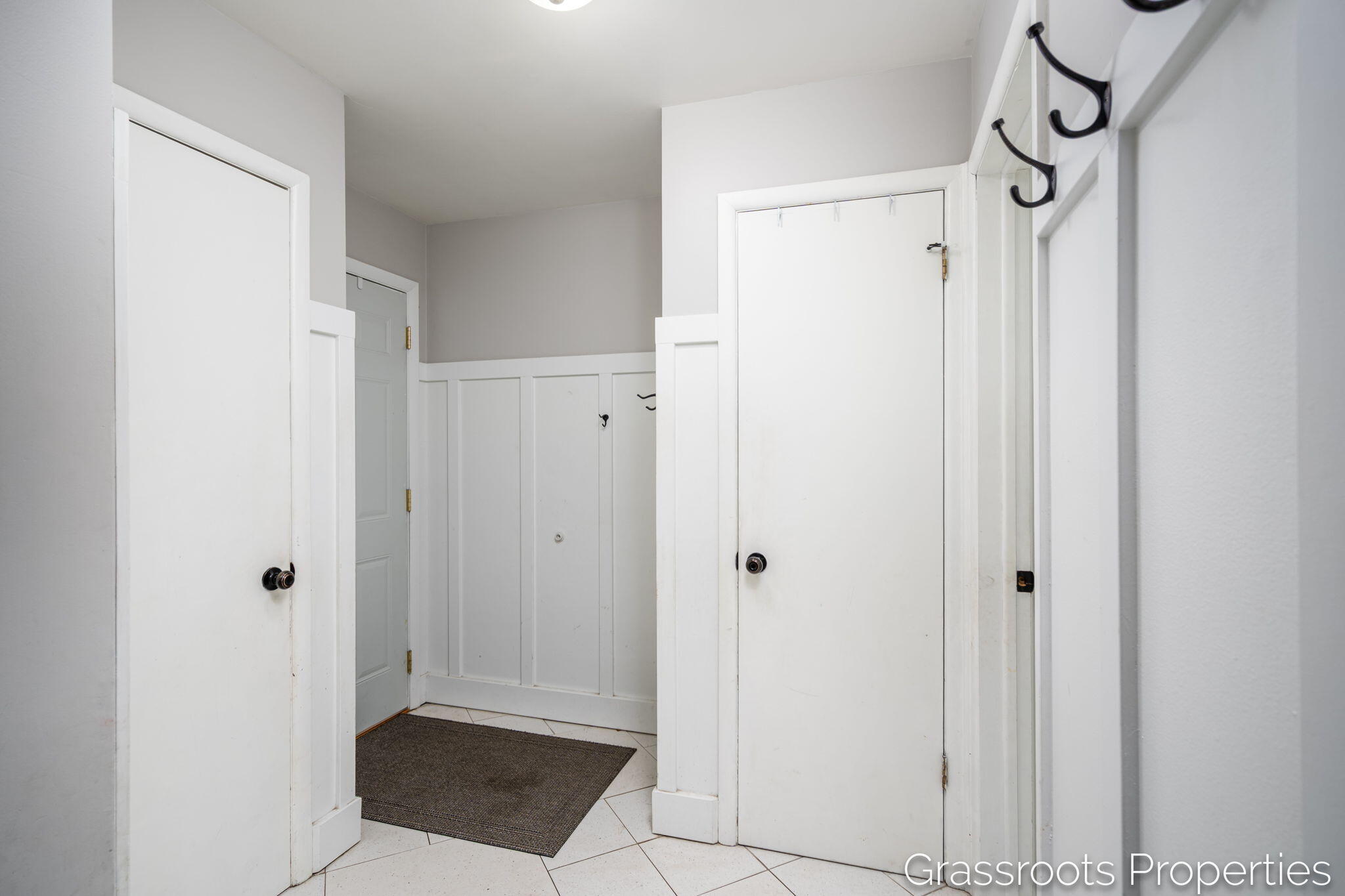 7700 Ridgewood Drive Jenison, MI 49428 - Photo 18 of 29 20-web-or-mls-7700 Ridgewood-20