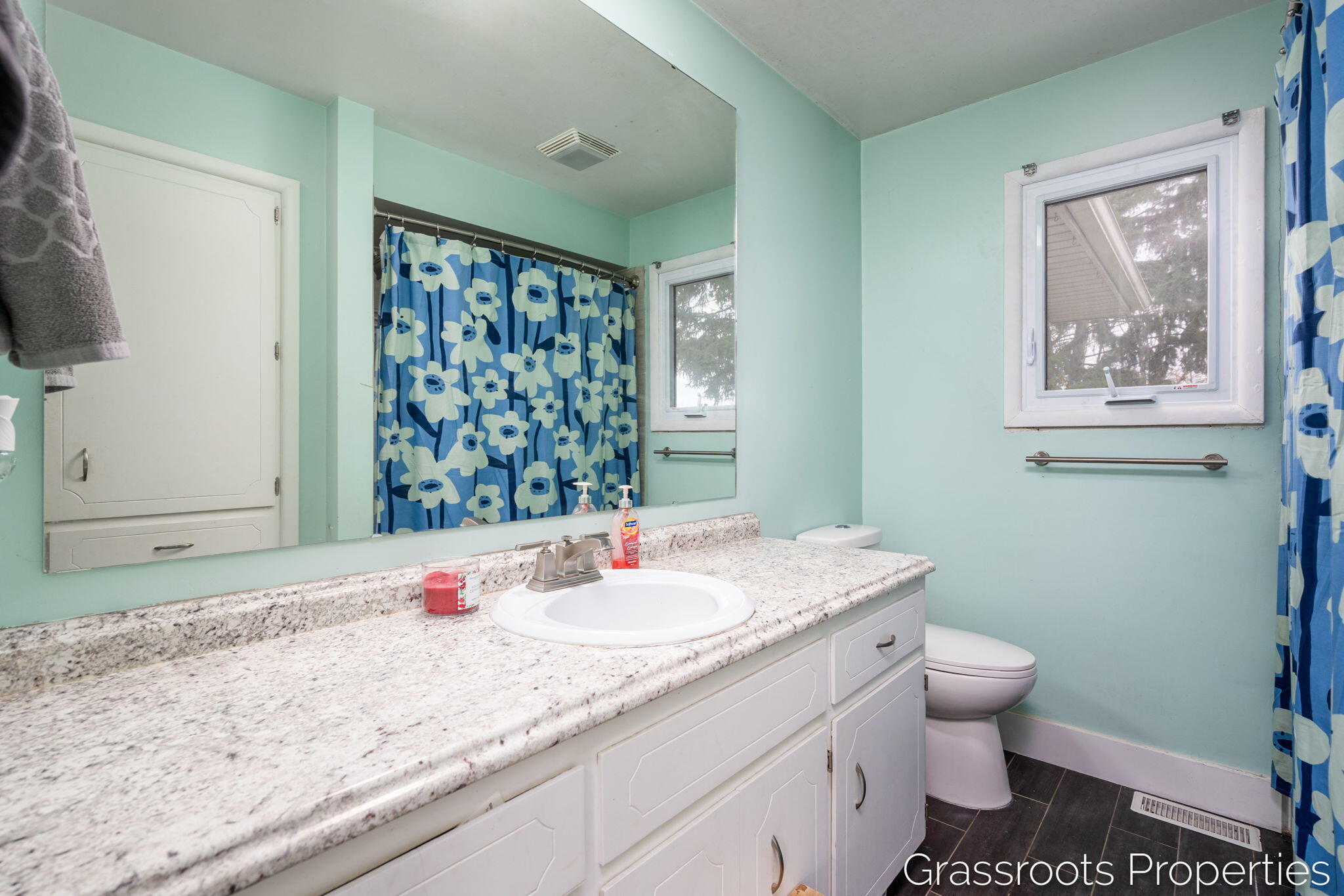 7700 Ridgewood Drive Jenison, MI 49428 - Photo 22 of 29 24-web-or-mls-7700 Ridgewood-24