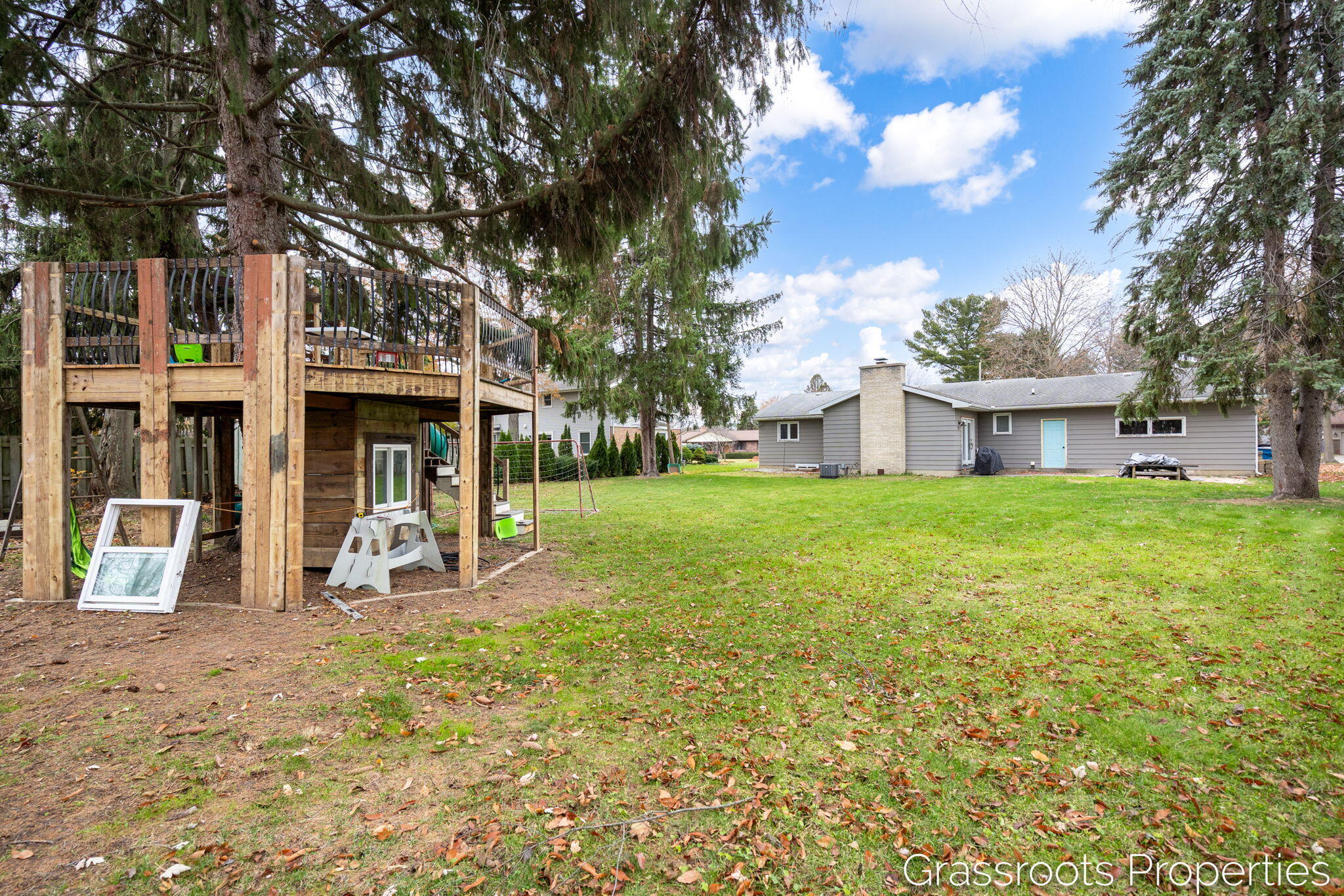 7700 Ridgewood Drive Jenison, MI 49428 - Photo 6 of 29 8-web-or-mls-7700 Ridgewood-8