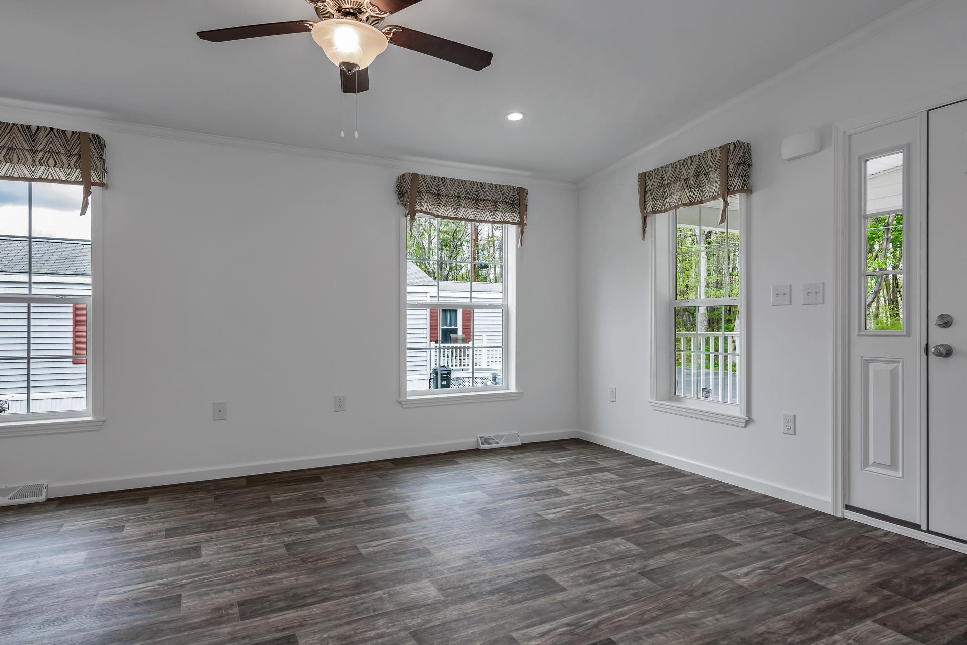 45 Hagop Road Salem, NH 03079 - Photo 6 of 36