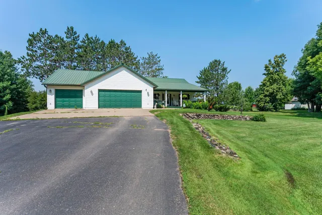 $375,000 | 19855 Edgewater Road, Pine City, MN 55063