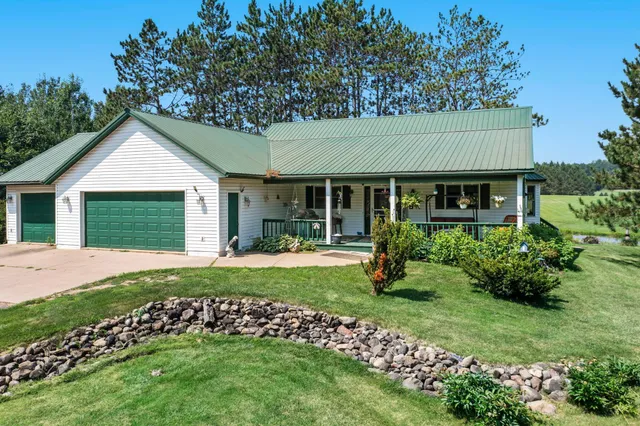 $375,000 | 19855 Edgewater Road, Pine City, MN 55063