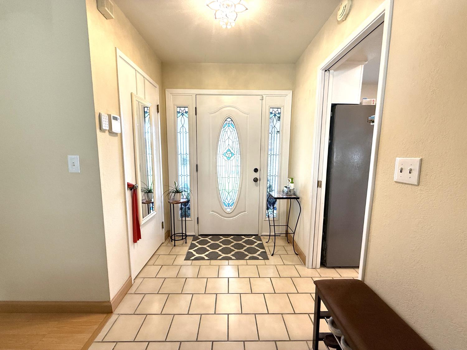 6544 Surfside Way Sacramento, CA 95831 - Photo 3 of 22