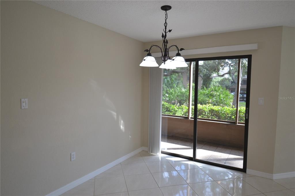 605 Lennox Road West Palm Harbor, FL 34683 - Photo 6 of 37