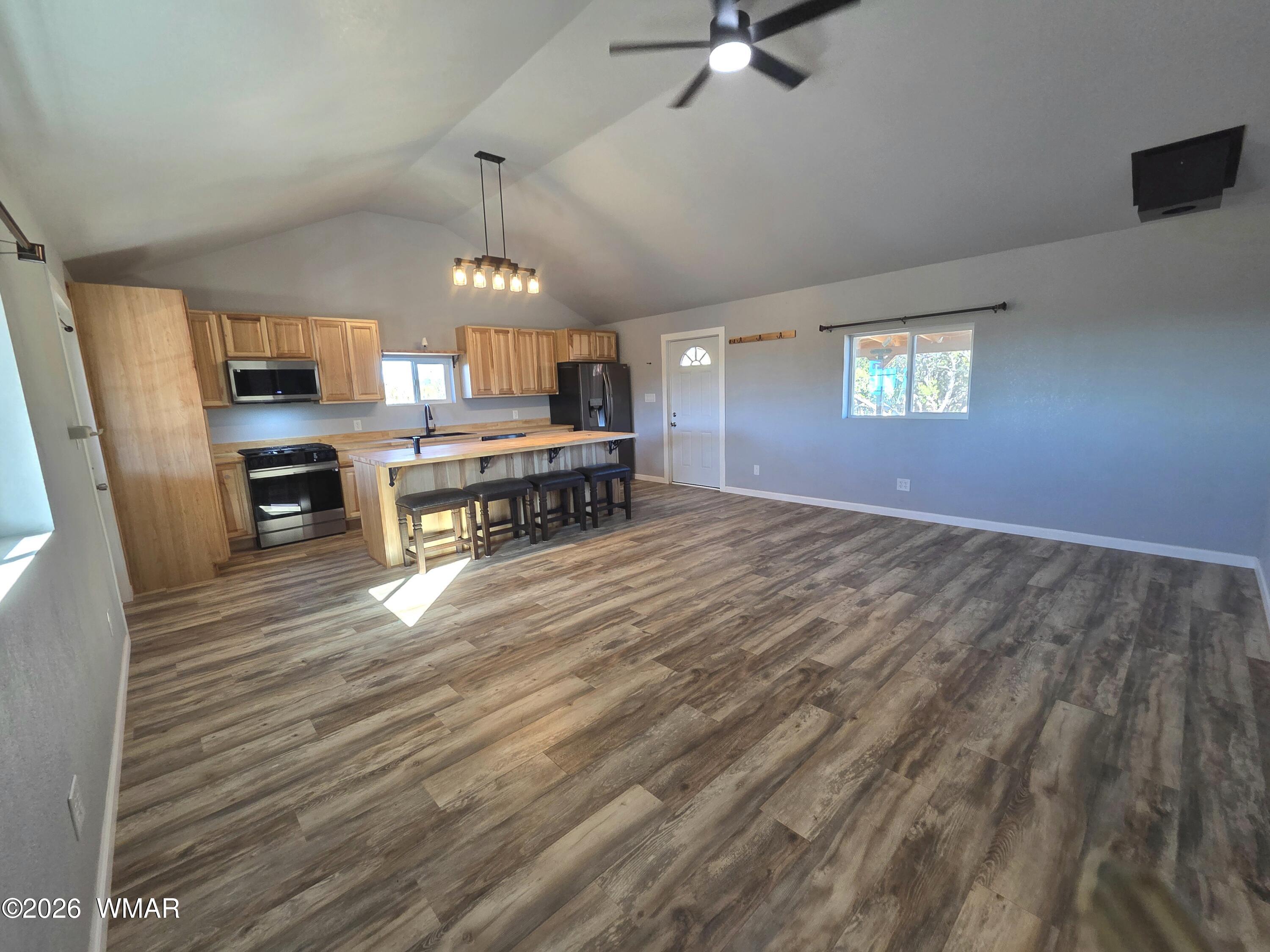 32-34 County Road Concho, AZ 85924 - Photo 19 of 72 Living Room/ Kitchen - Empty