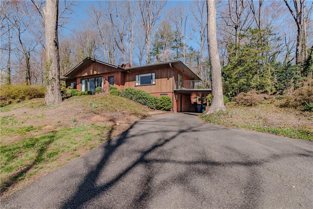 129 Oaklawn Road Mount Airy, NC 27030 - Photo 11 of 50
