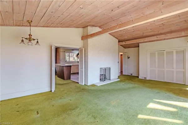 $358,400 | 129 Oaklawn Road, Mount Airy, NC 27030