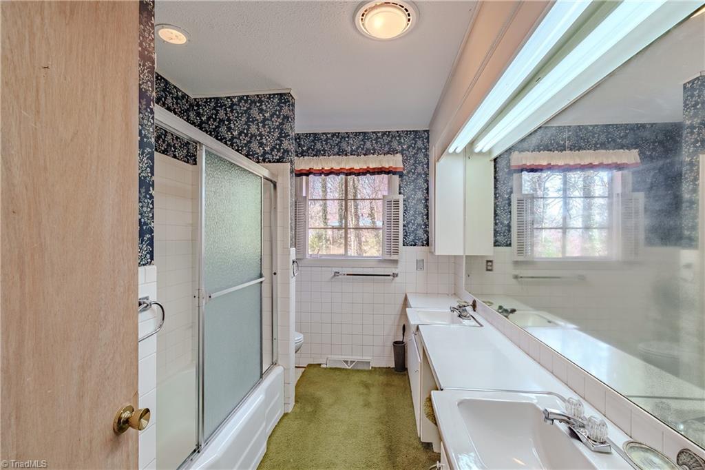 129 Oaklawn Road Mount Airy, NC 27030 - Photo 27 of 50