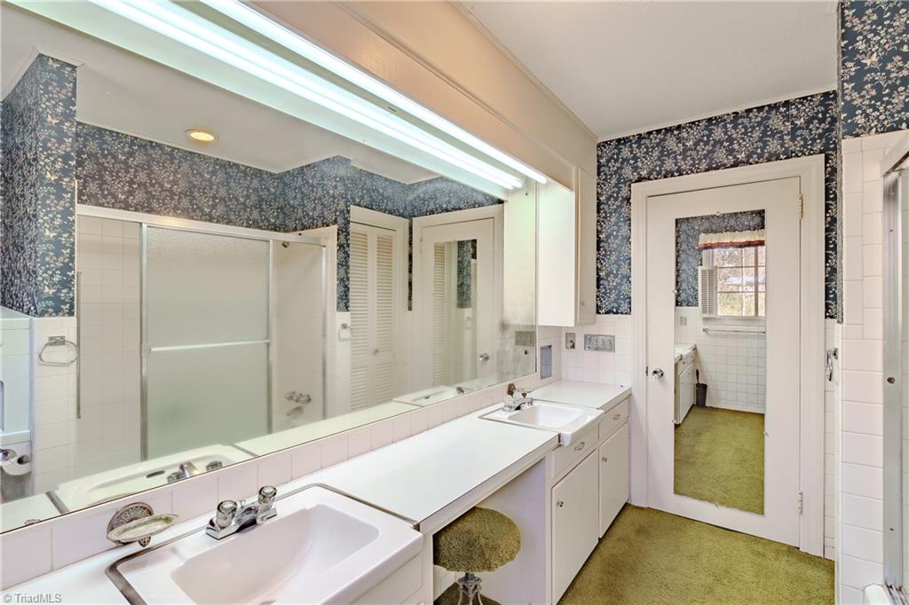 129 Oaklawn Road Mount Airy, NC 27030 - Photo 28 of 50