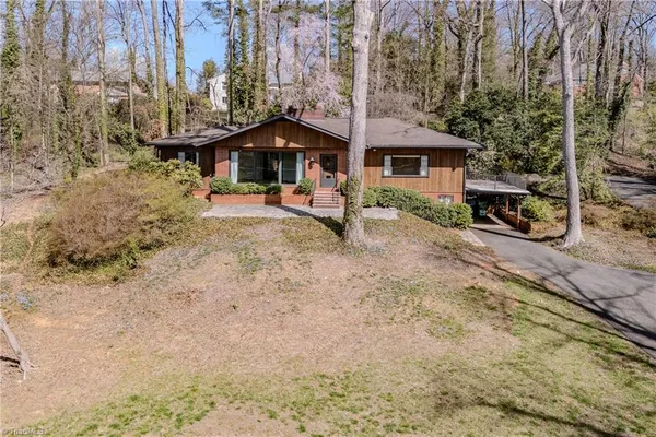 $358,400 | 129 Oaklawn Road, Mount Airy, NC 27030