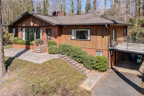 $358,400 | 129 Oaklawn Road, Mount Airy, NC 27030