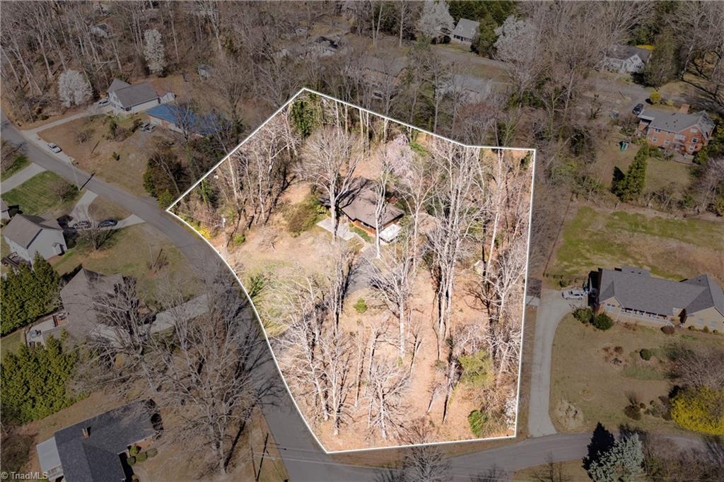 129 Oaklawn Road Mount Airy, NC 27030 - Photo 7 of 50