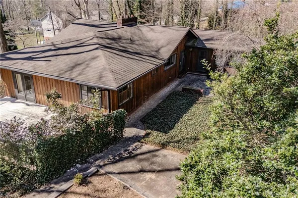 $358,400 | 129 Oaklawn Road, Mount Airy, NC 27030