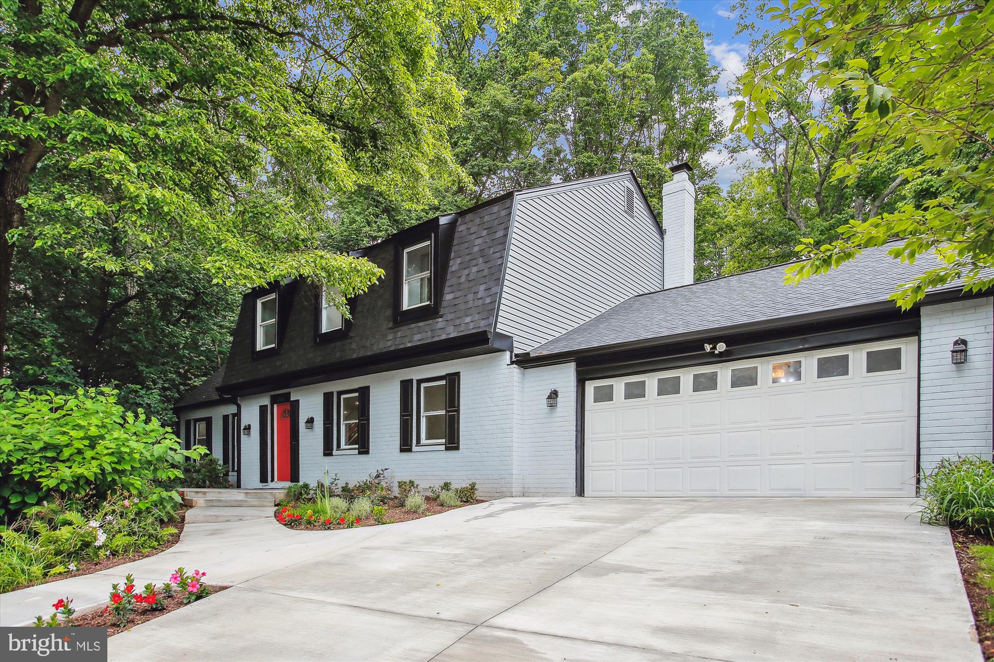 Welcome to 2000 Homer Terrace