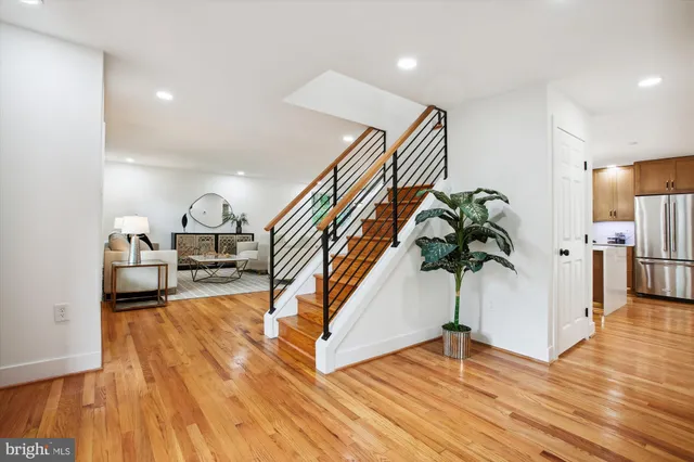 $1,299,999 | 2000 Homer Terrace, Reston, VA 20191