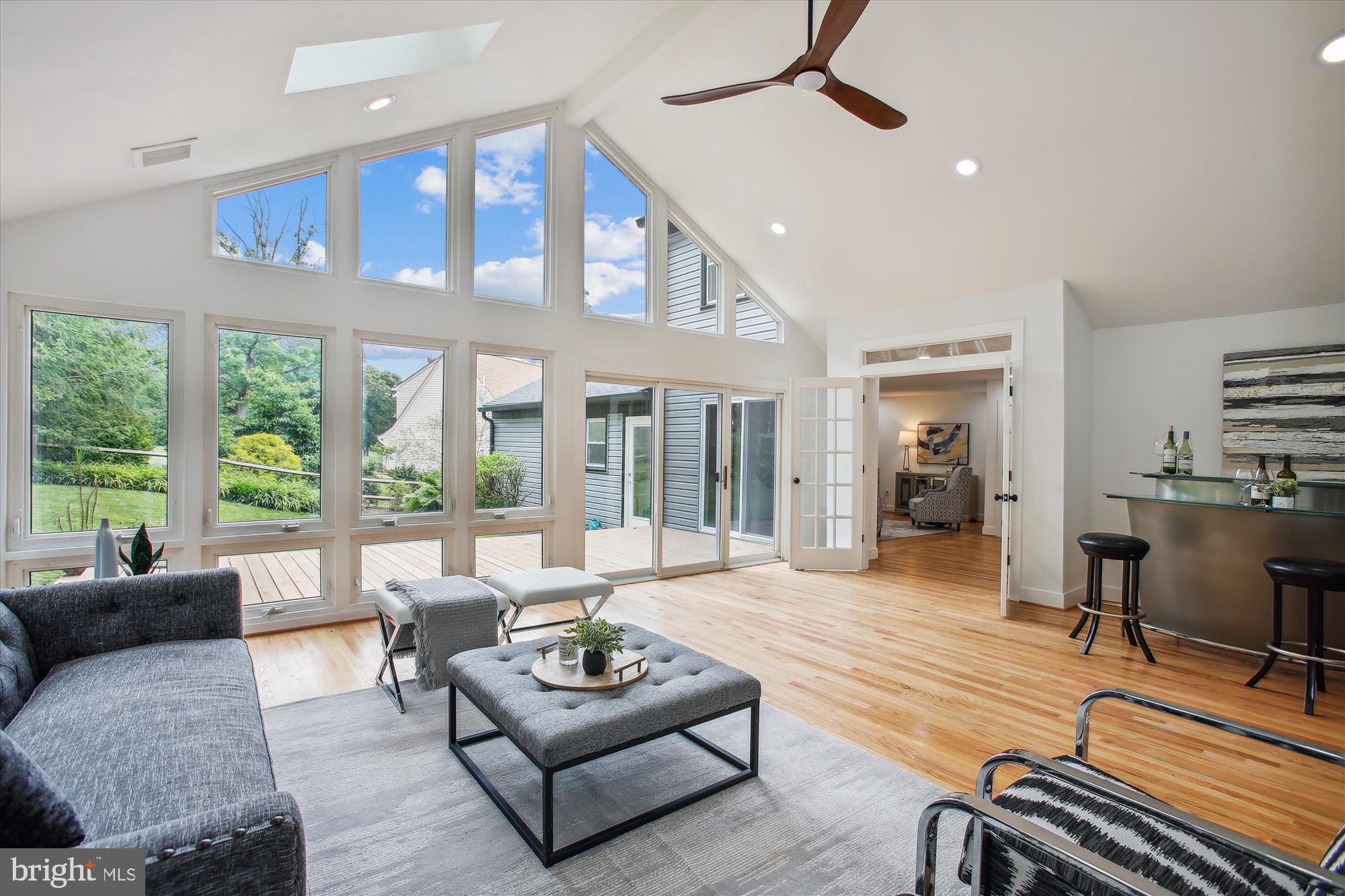 2000 Homer Terrace Reston, VA 20191 - Photo 34 of 94 Sunroom