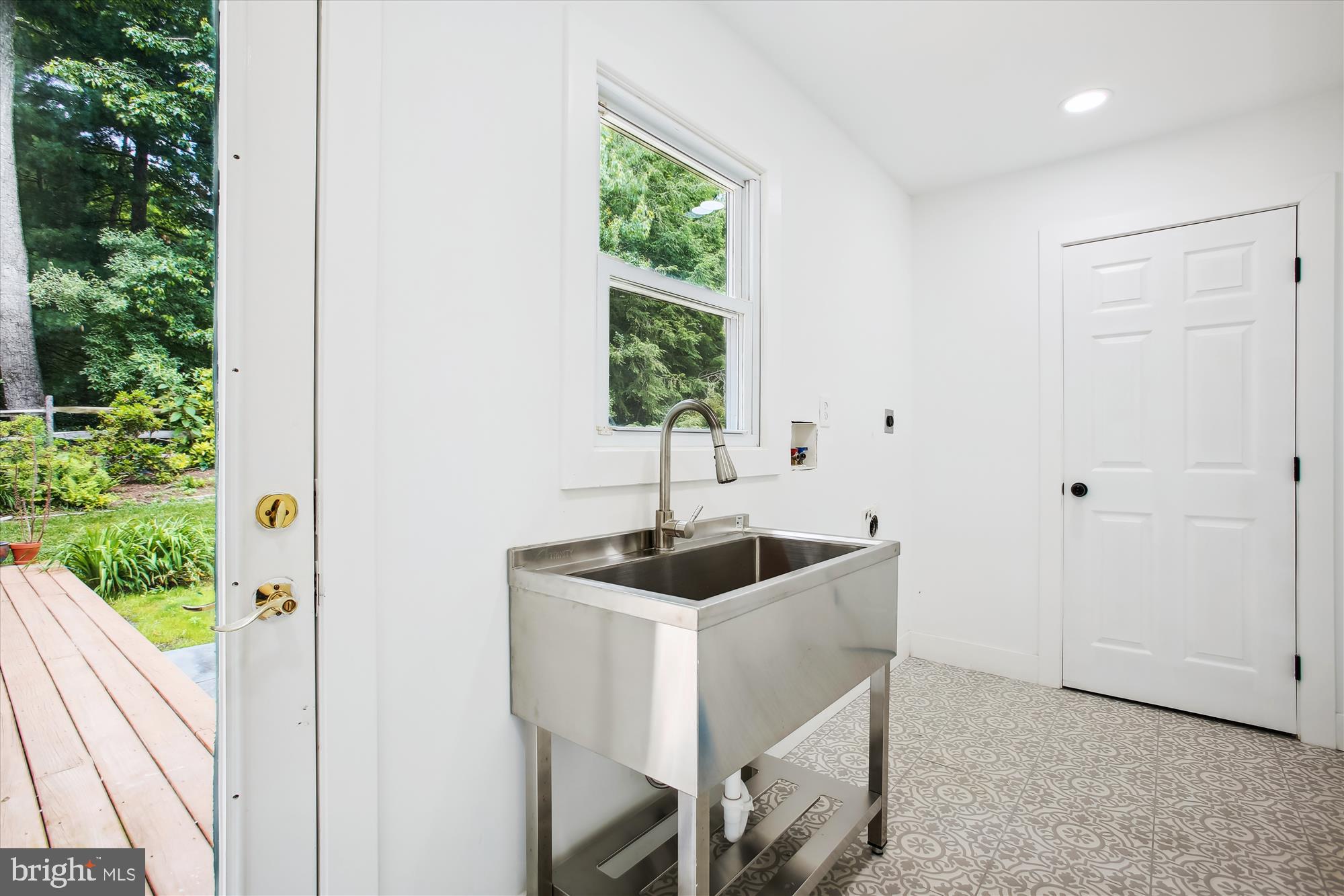 2000 Homer Terrace Reston, VA 20191 - Photo 45 of 94