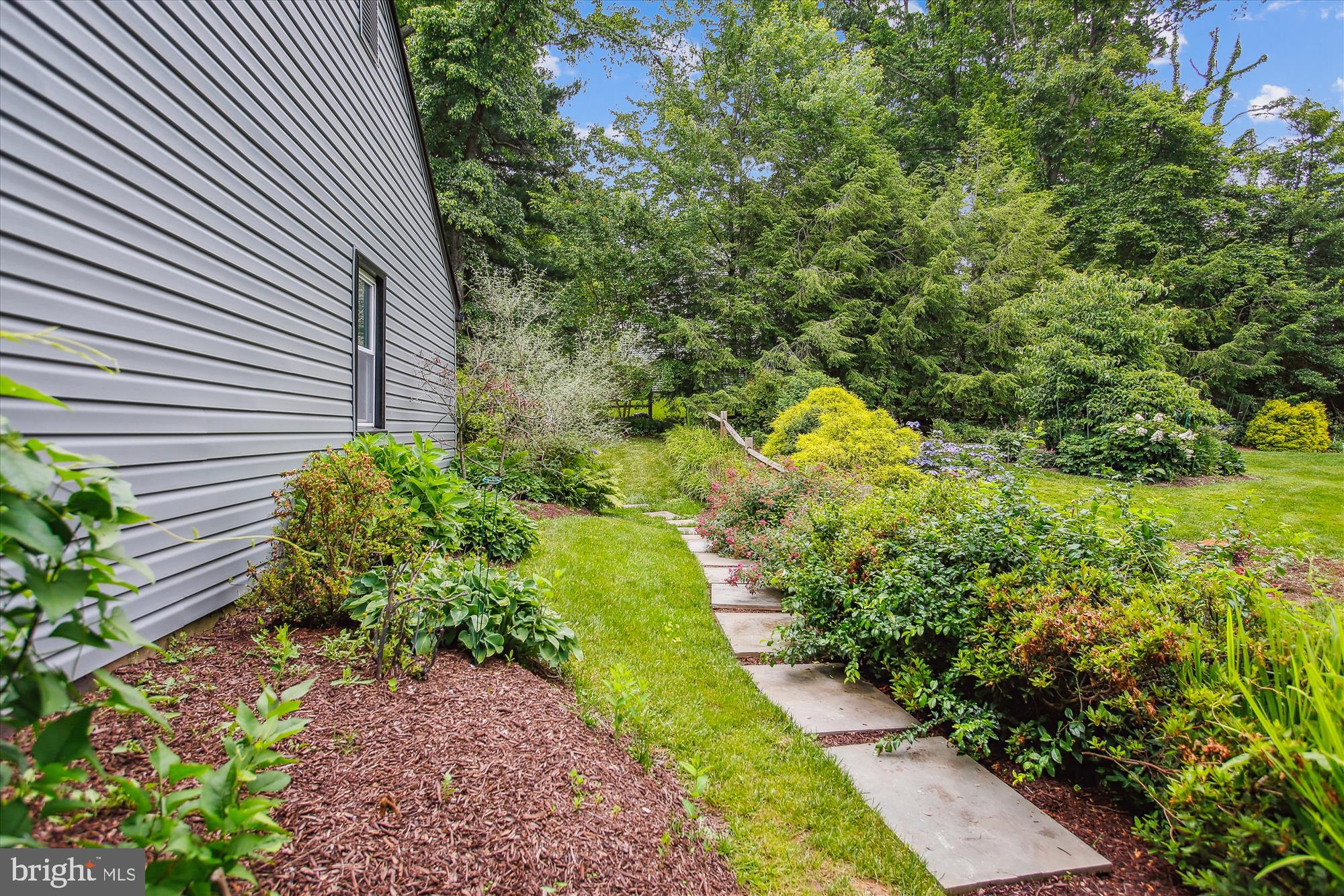 2000 Homer Terrace Reston, VA 20191 - Photo 5 of 94