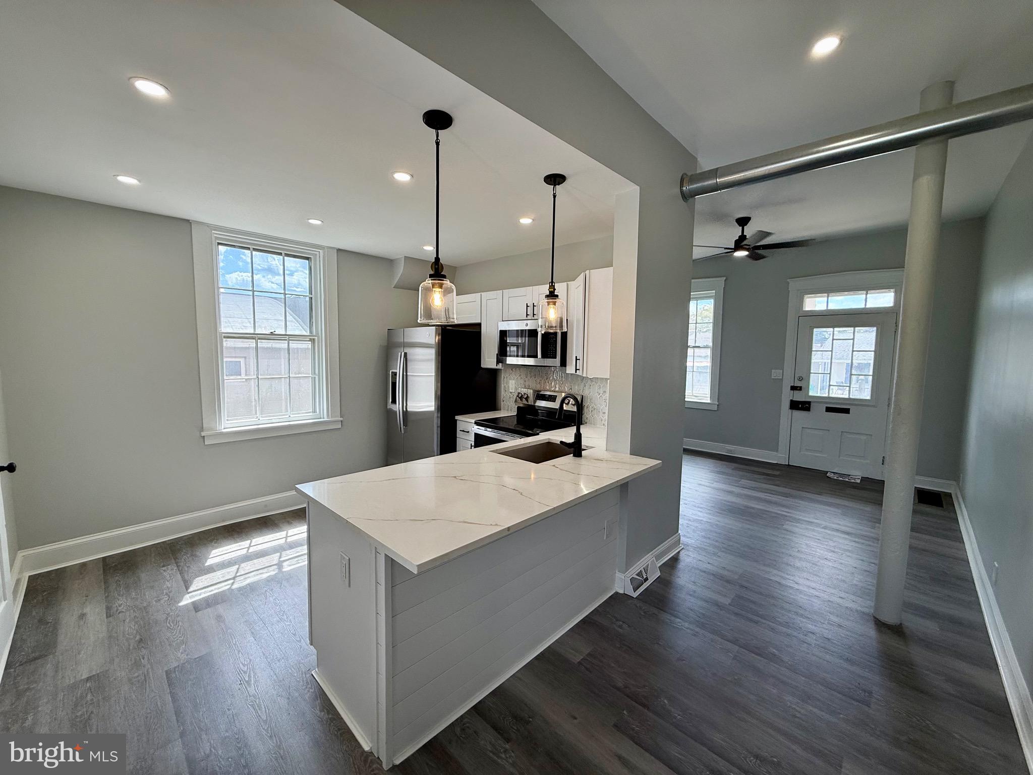 1530 New Holland Road Reading, PA 19607 - Photo 4 of 18