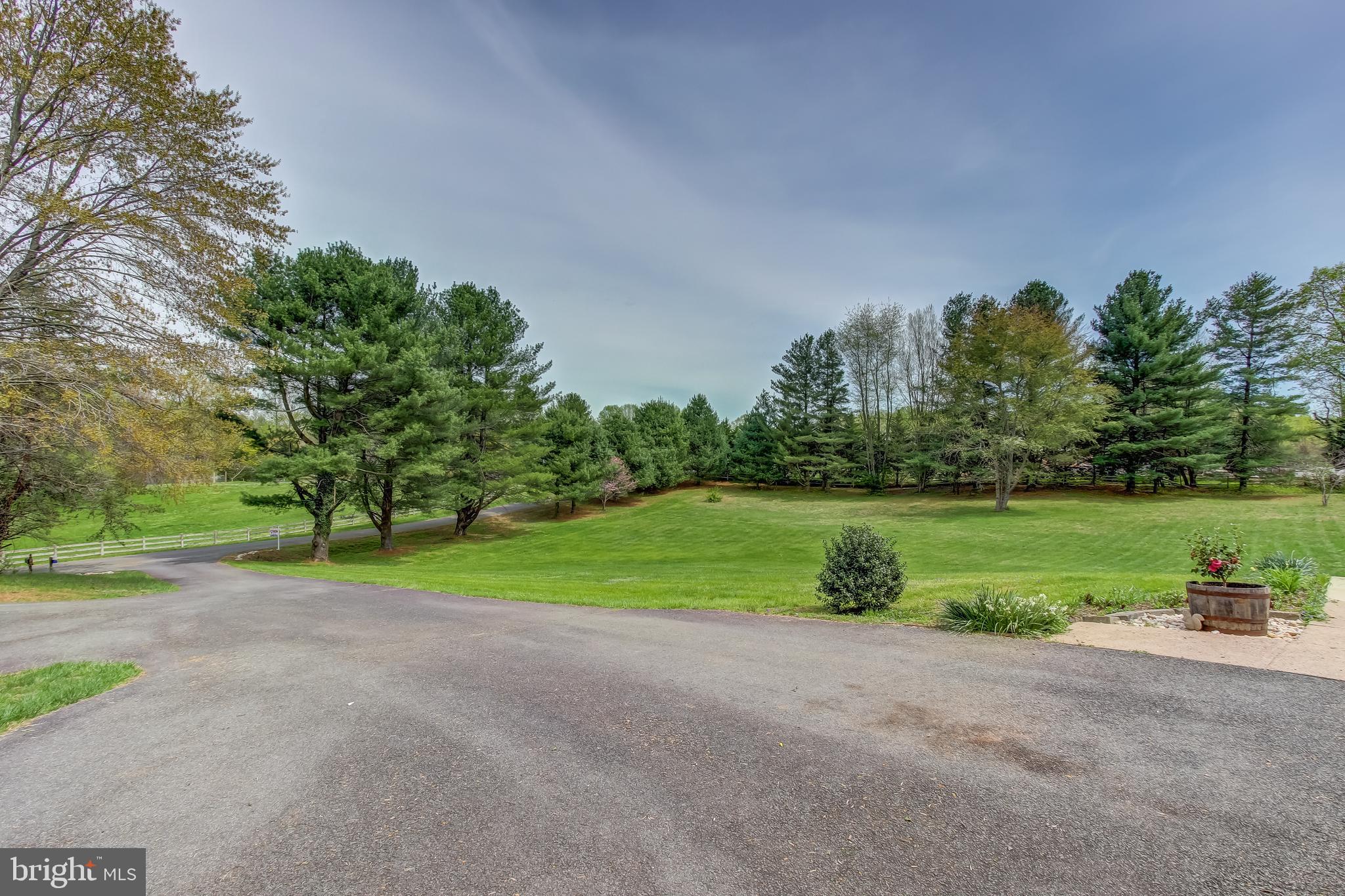 7223 Burke Lane Warrenton, VA 20186 - Photo 3 of 26