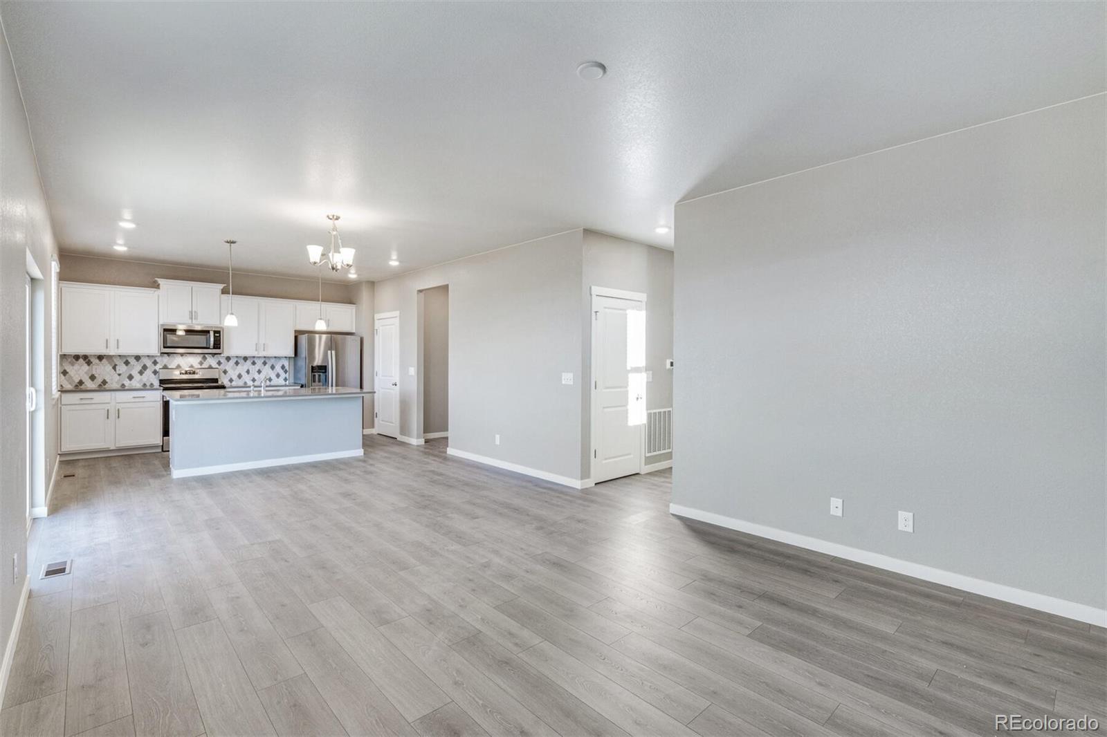 1470 Sun River Road Berthoud, CO 80513 - Photo 5 of 27 Gallery Image 5