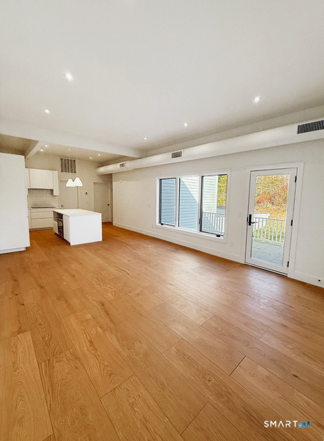 3 Side Cut Road, Unit B Redding, CT 06896 - Photo 5 of 16