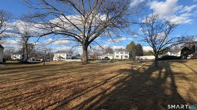 $87,500 | 3 Riverdale Road, Enfield, CT 06082