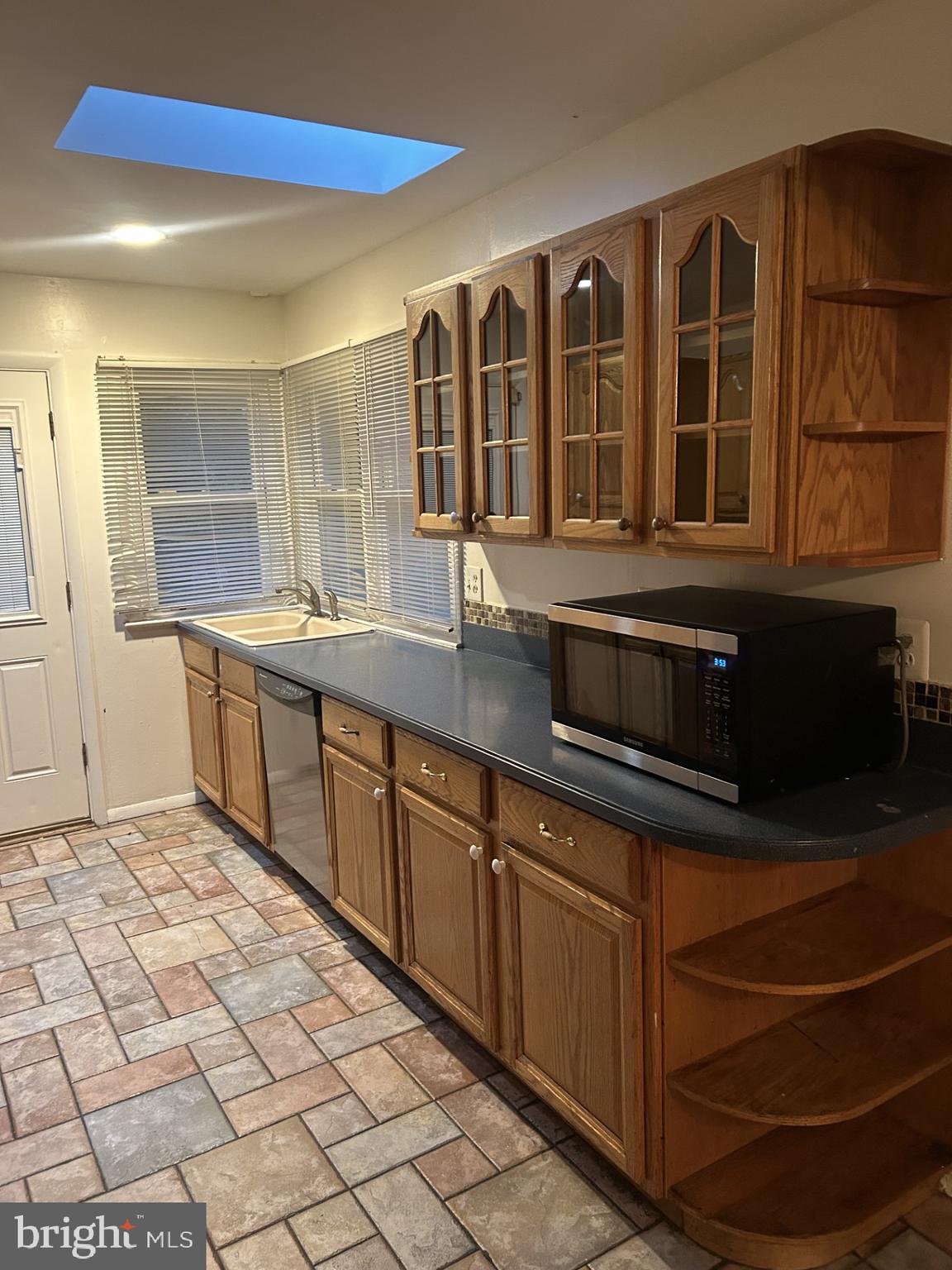 11309 Veirs Mill Road Silver Spring, MD 20902 - Photo 6 of 17 Kitchen