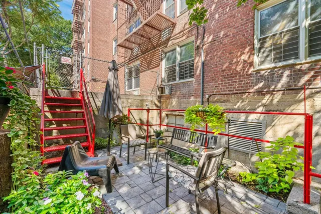 $449,000 | 220 Berkeley Place, Unit 1K | Park Slope