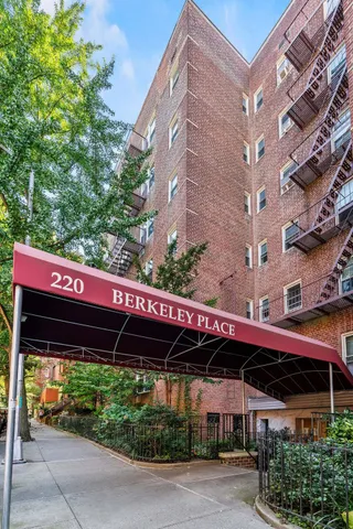 $449,000 | 220 Berkeley Place, Unit 1K | Park Slope