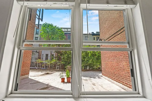 $449,000 | 220 Berkeley Place, Unit 1K | Park Slope
