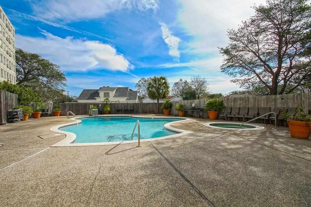 401 Metairie Road, Unit 201 Metairie, LA 70005 - Photo 23 of 26