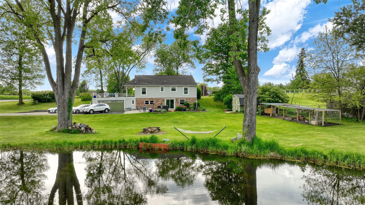 6541 Ackerson Lake Road Jackson, MI 49201 - Photo 1 of 76