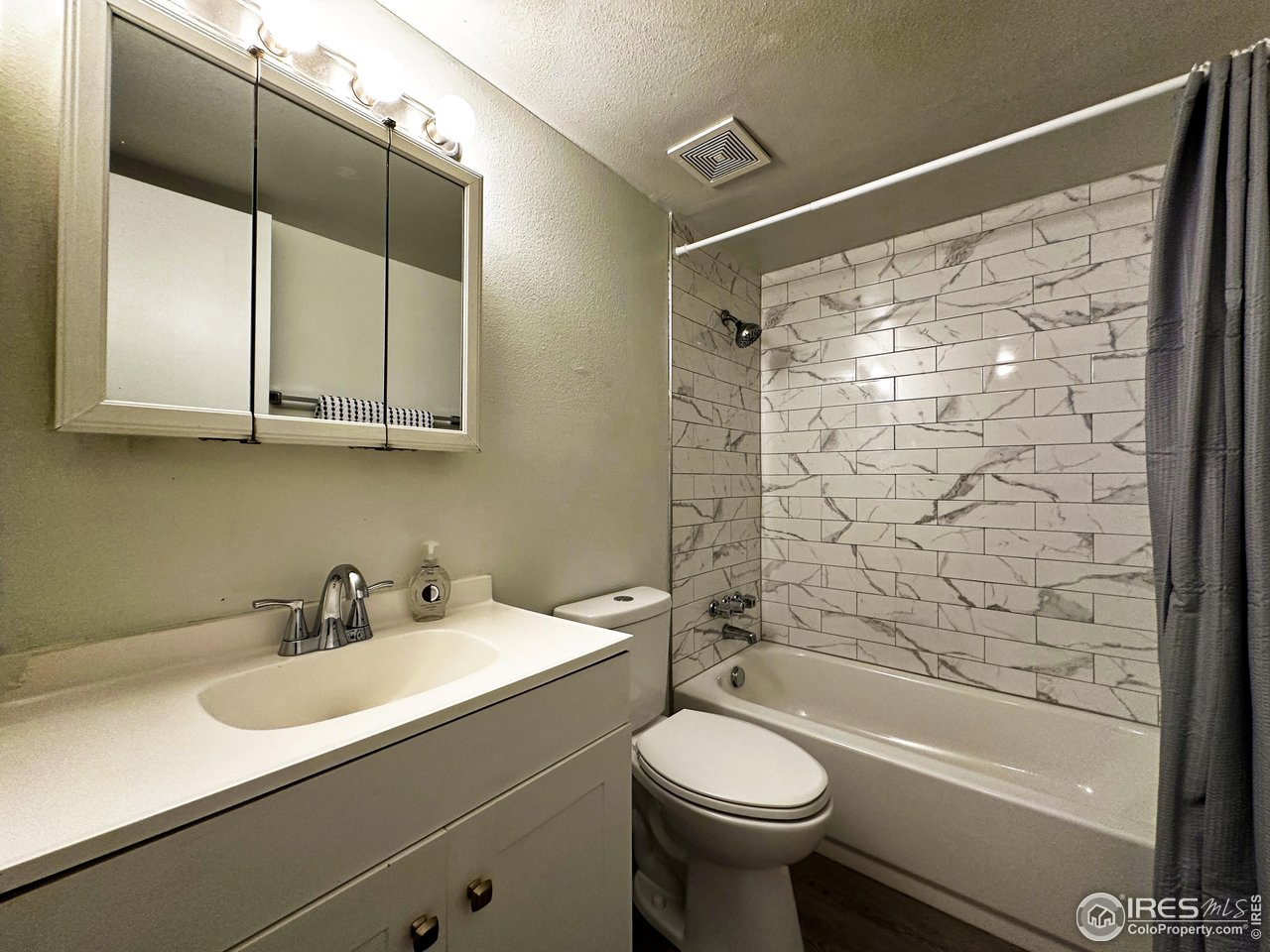 1705 Heatheridge Road, Unit 105 Fort Collins, CO 80526 - Photo 12 of 23