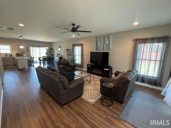 $325,000 | 839 Washington Street, Rockport, IN 47635