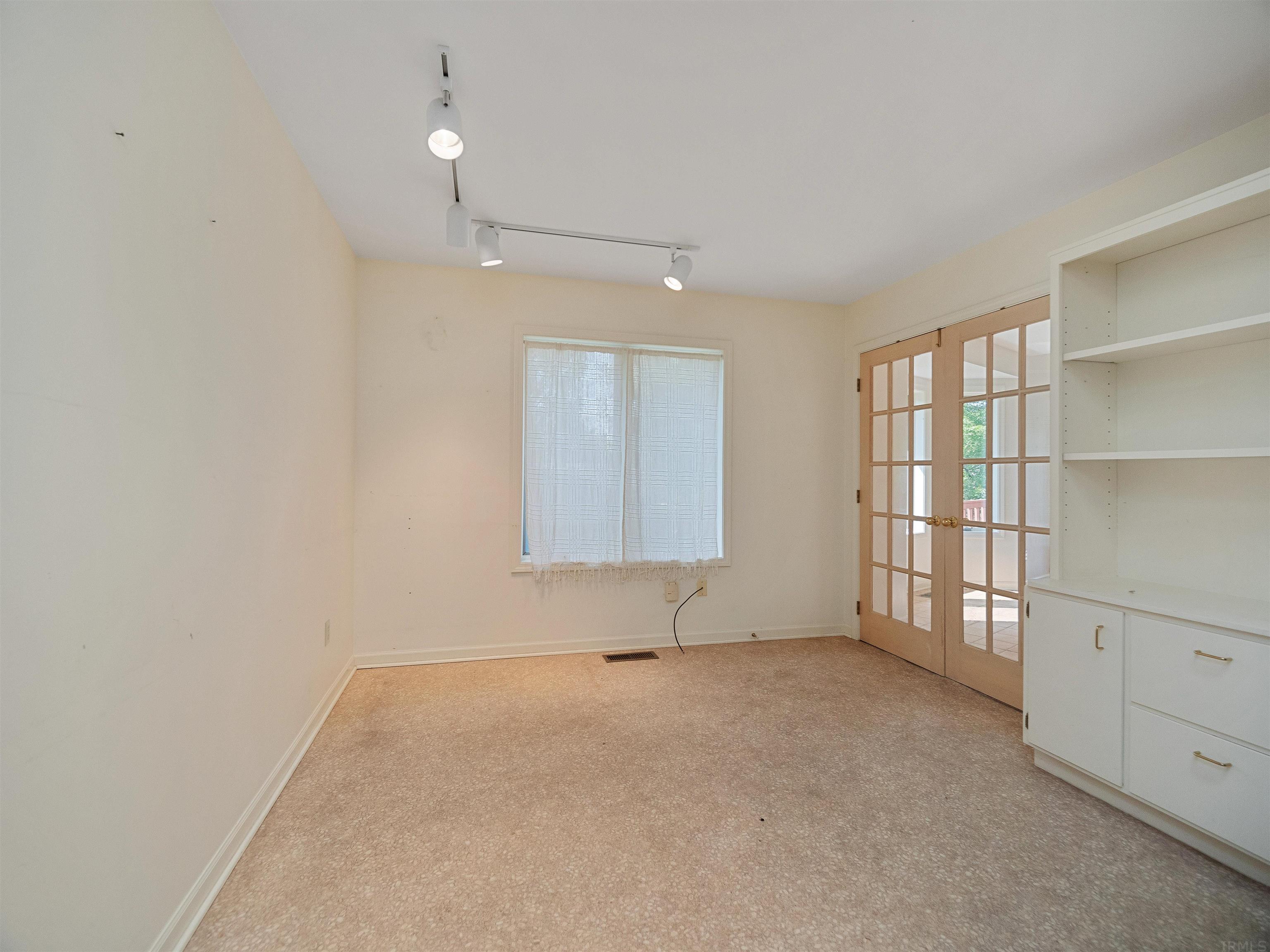 5236 Arrowhead Pass Fort Wayne, IN 46804 - Photo 17 of 36