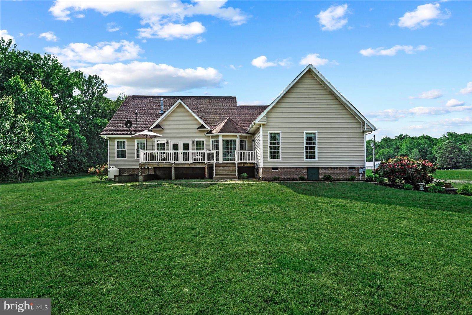 22149 Carters Gate Road Ruther Glen, VA 22546 - Photo 26 of 35 Back of house view