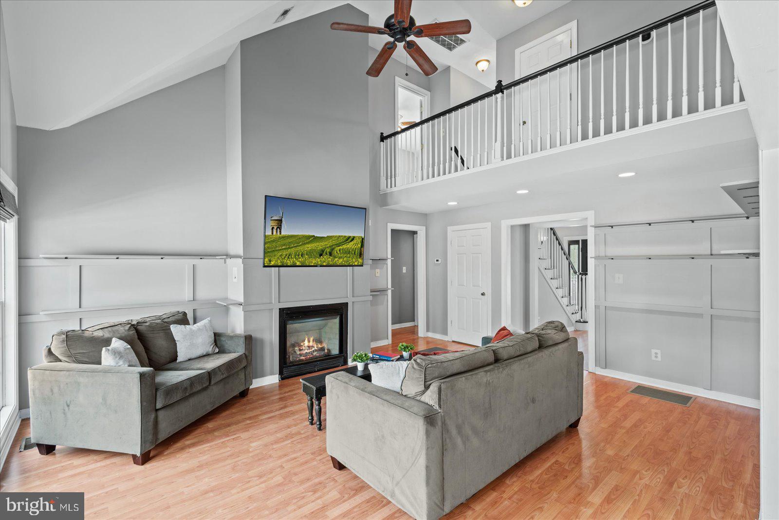 22149 Carters Gate Road Ruther Glen, VA 22546 - Photo 10 of 35 Living Room