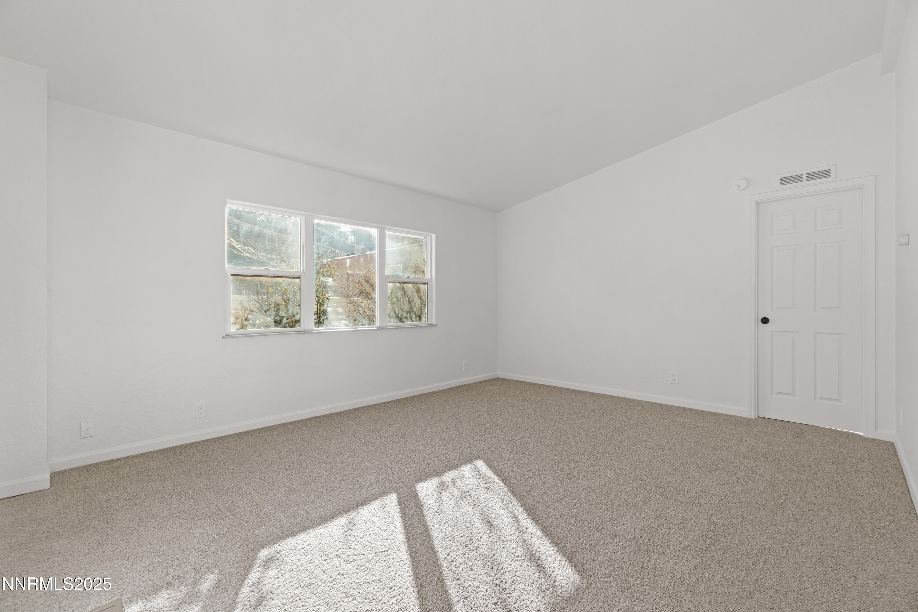 387 Rue De La Rouge Sparks, NV 89434 - Photo 8 of 29 DSC05729