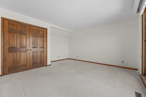 $569,900 | 1720 West Bradford Drive, Mequon, WI 53092