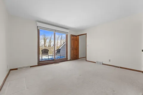 $569,900 | 1720 West Bradford Drive, Mequon, WI 53092