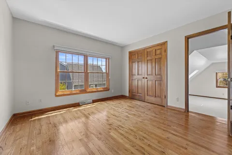 $569,900 | 1720 West Bradford Drive, Mequon, WI 53092